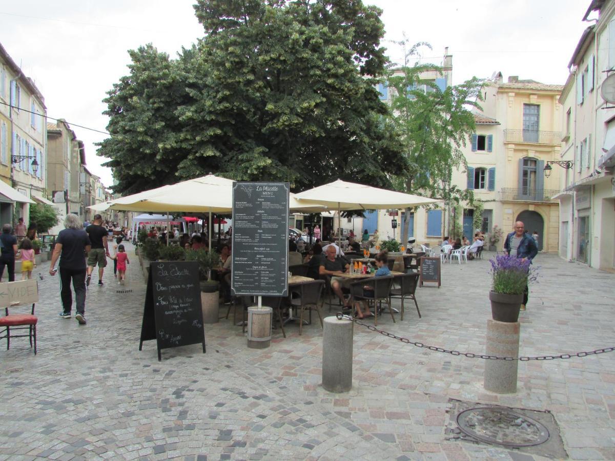 Studio Climatise, La Cloison Arles Exterior foto
