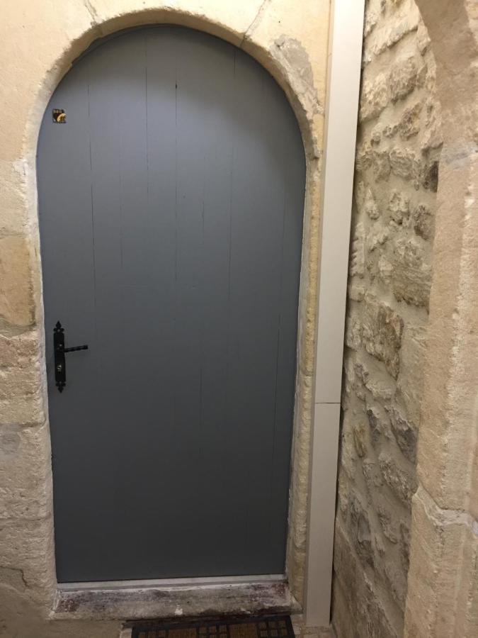 Studio Climatise, La Cloison Arles Exterior foto